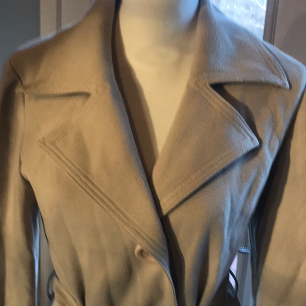 Kenzie medium jacket - Picture 2 of 8